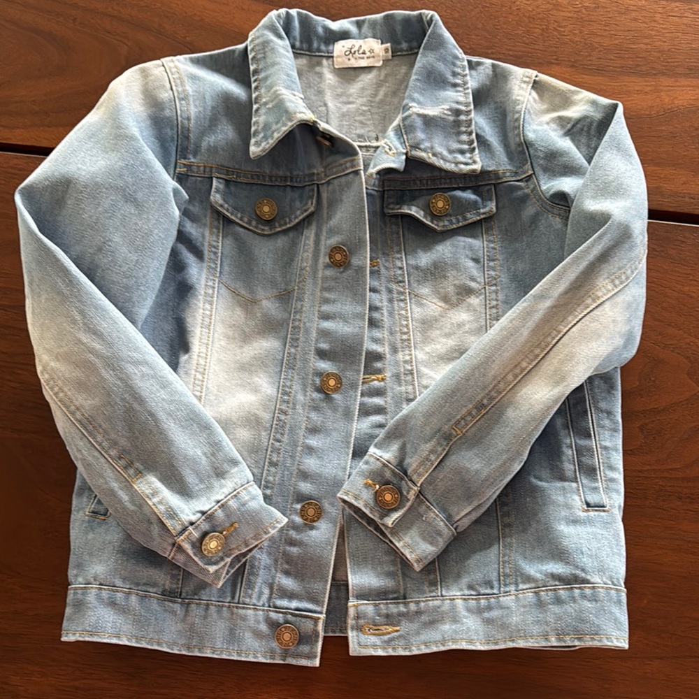 Lola & the Boys Light Blue Denim Jacket with “Dreamer” patch on back. Size 10.